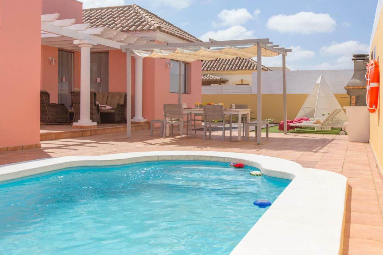 Villa Bella Lucia 3. Piscina Climatizada, Wifi, Bbq. Коральео Экстерьер фото